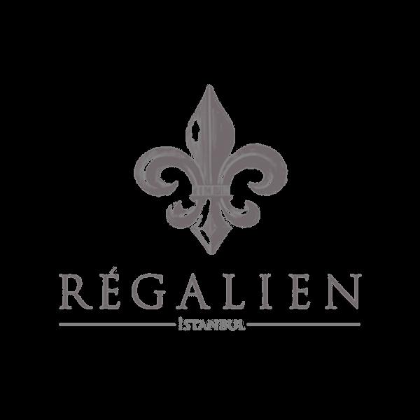 Regalien - לובן מור